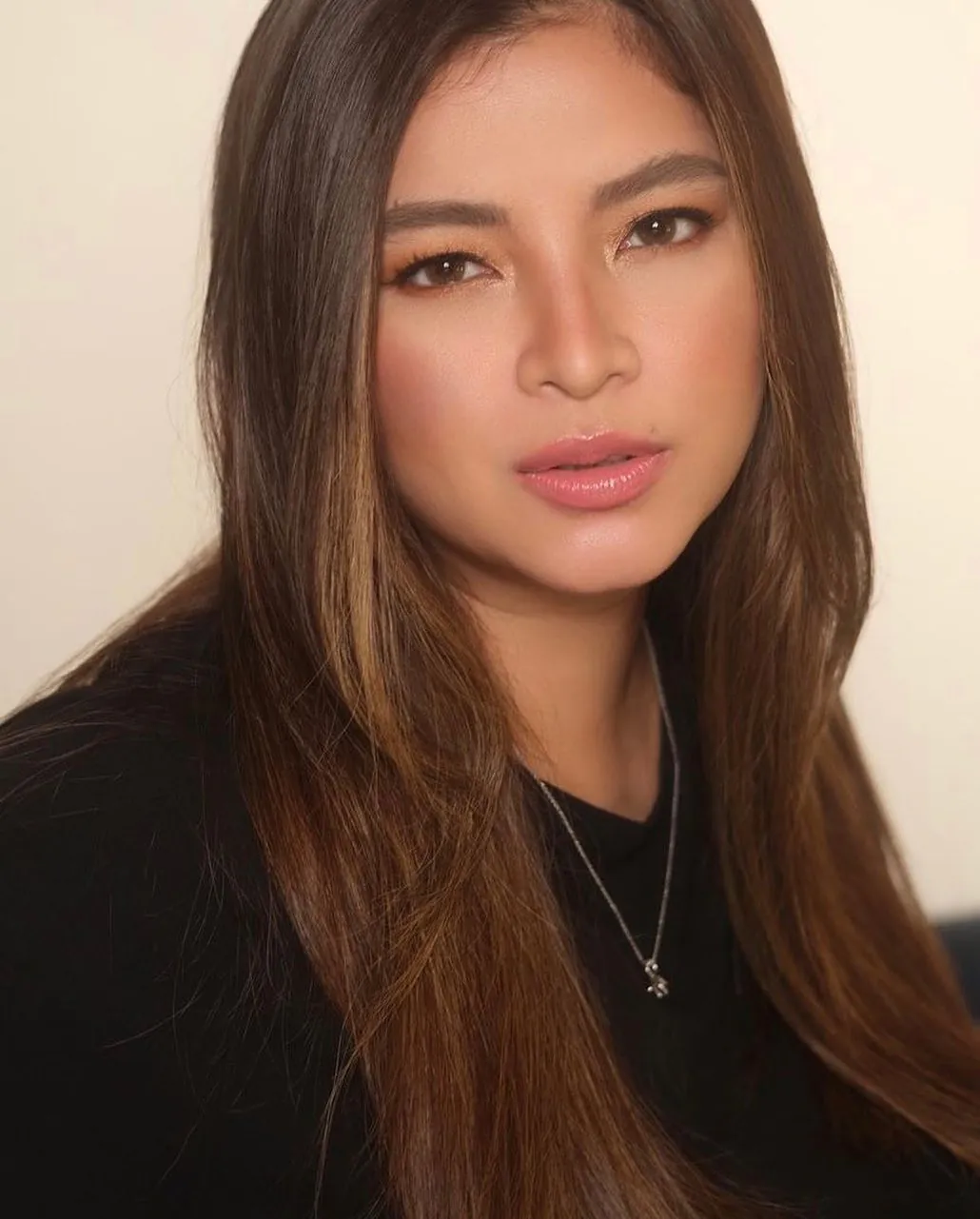 Angel Locsin - angel-locsin-sexy-6.webp
